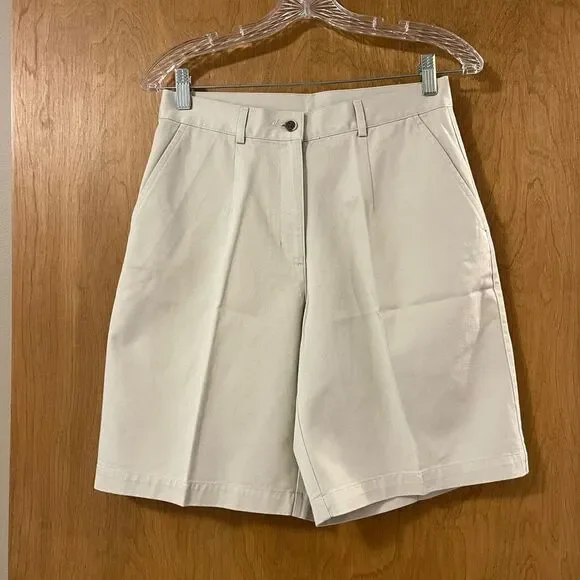 LL Bean Wrinkle Resistant Cotton Shorts - Picture 1 of 9